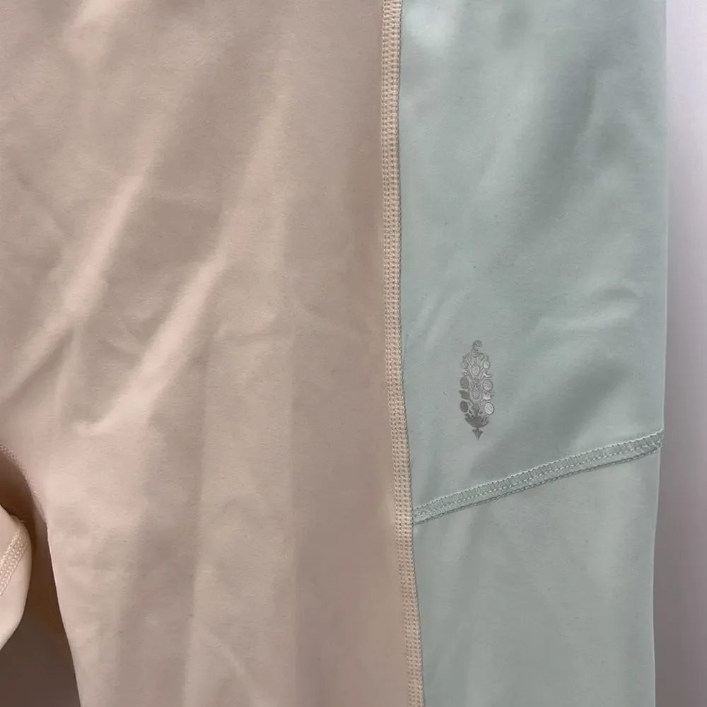 Free People Movement 2 color leggings size large